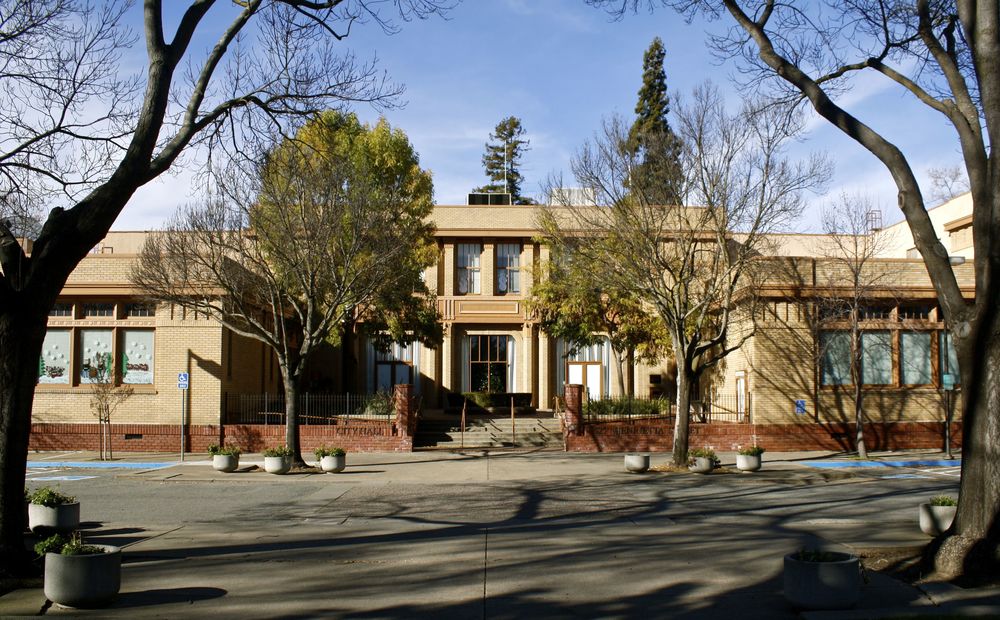 Martinez City Hall