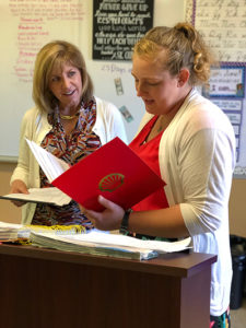 Ann Notarangelo gives certificate to Caroline Knapp